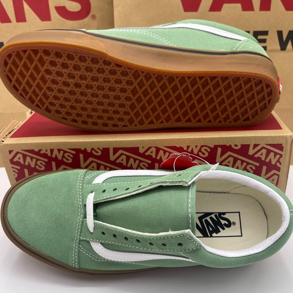 Vans Men’s Old Skool (Gum)
Basil/True White Sneakers Mint
VN0A38G19M0 - Picture 6 of 16